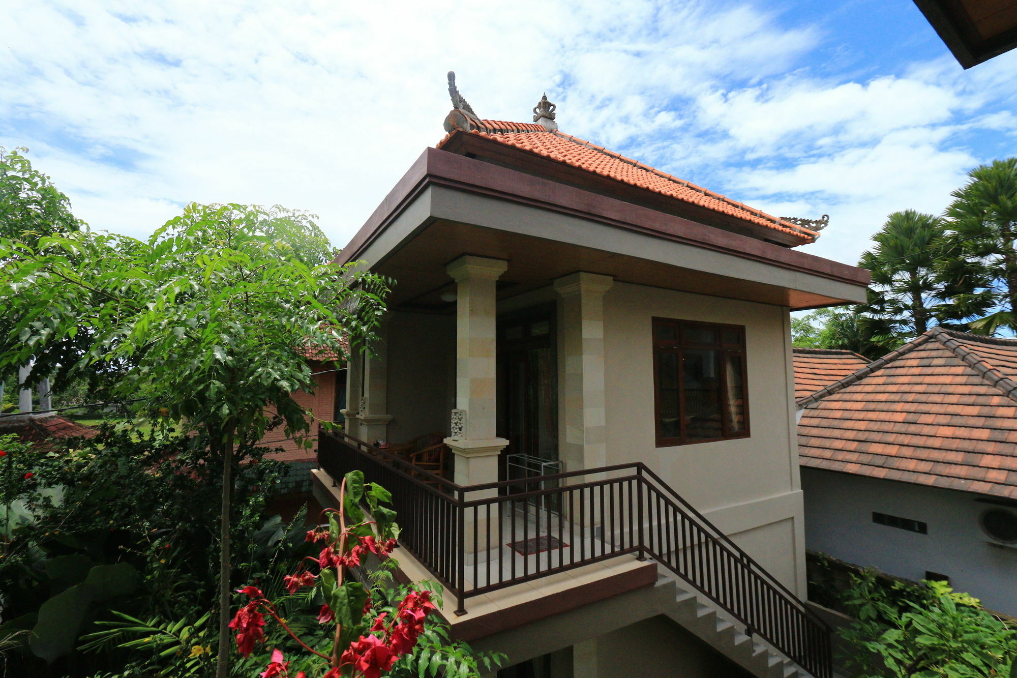 Frangipani Bungalow Убуд Екстериор снимка