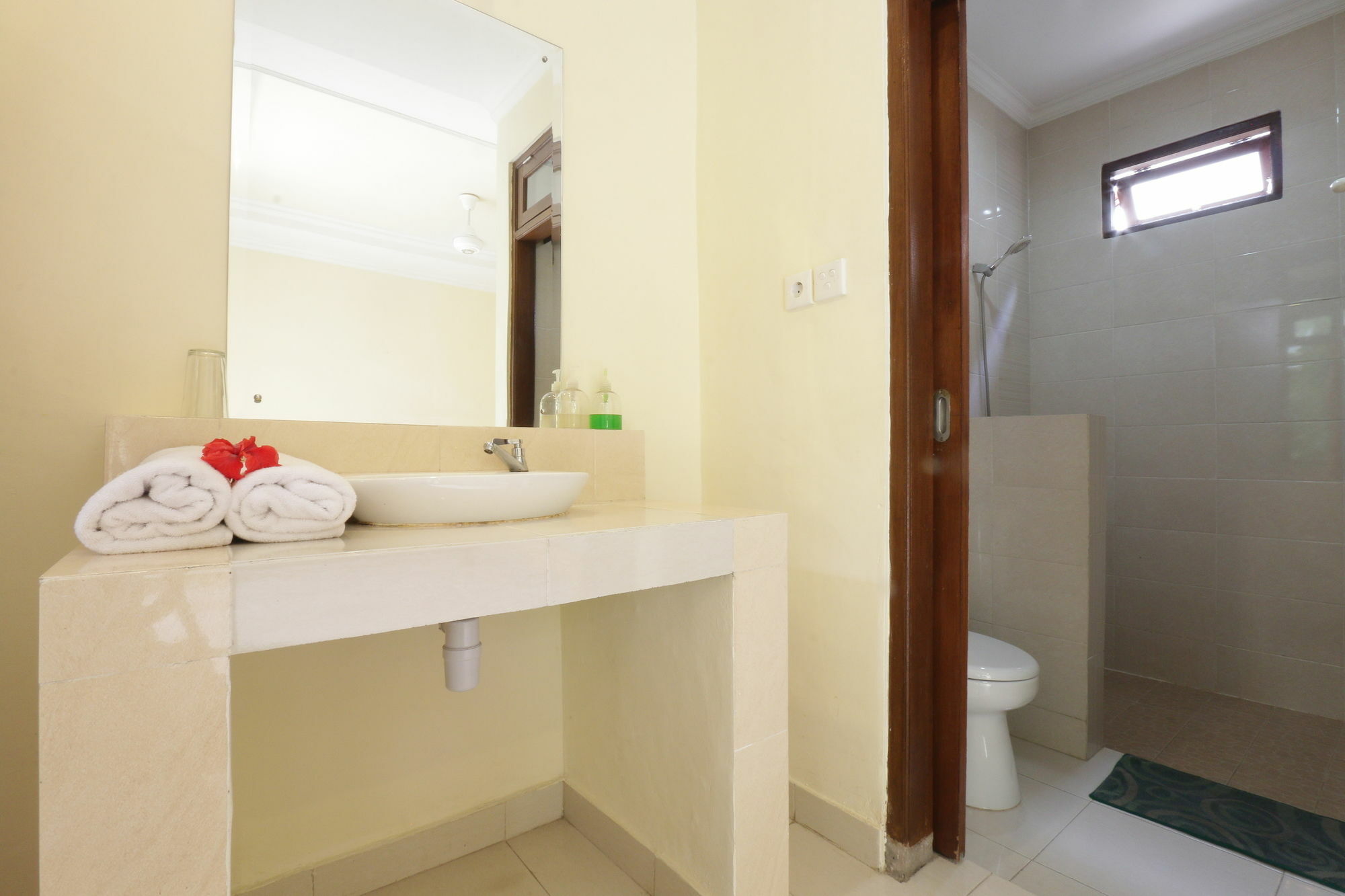 Frangipani Bungalow Убуд Екстериор снимка