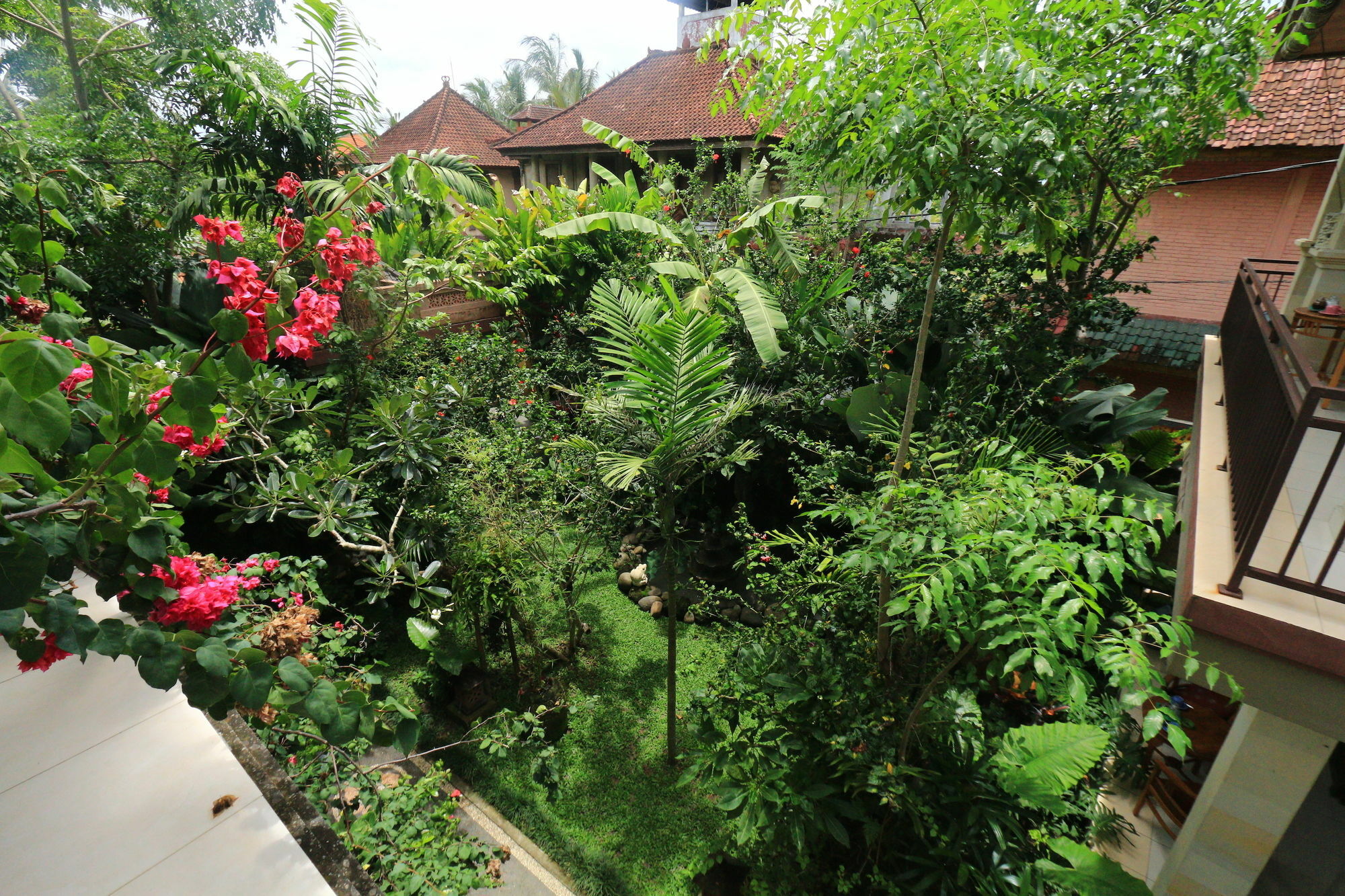 Frangipani Bungalow Убуд Екстериор снимка